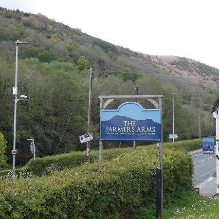 The Farmers Arms, Cwmdu Llanwddyn  Exterior photo